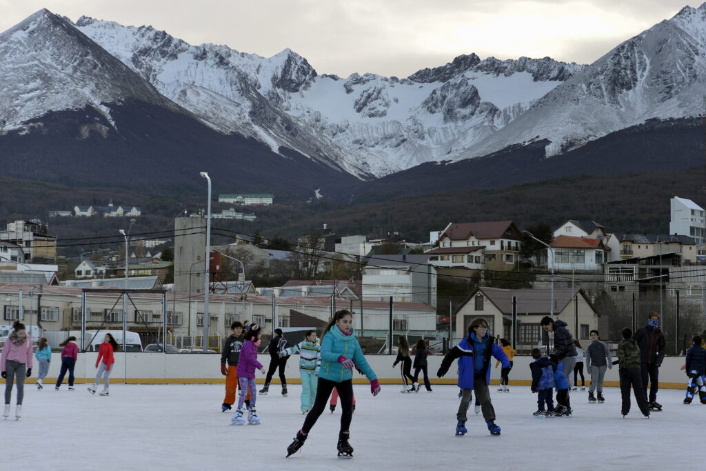 Nueva pista de hielo en USHUAIA